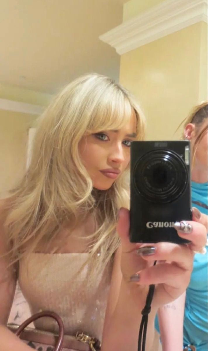 Canon ixus 125 / 110 elph (Sabrina Carpenter’s) Digital Camera