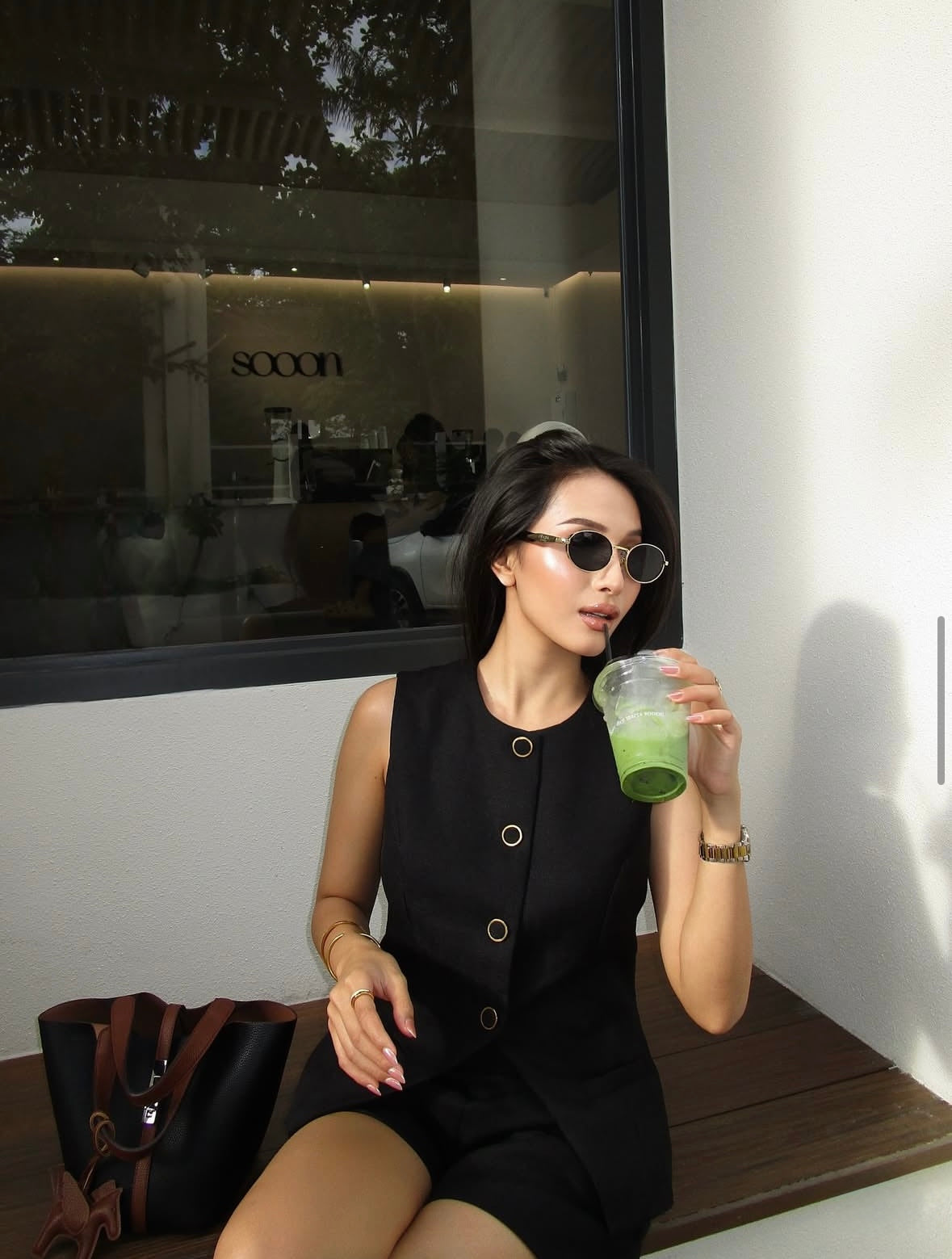 Canon IXUS 190 / Canon PowerShot ELPH 180 Digital Camera