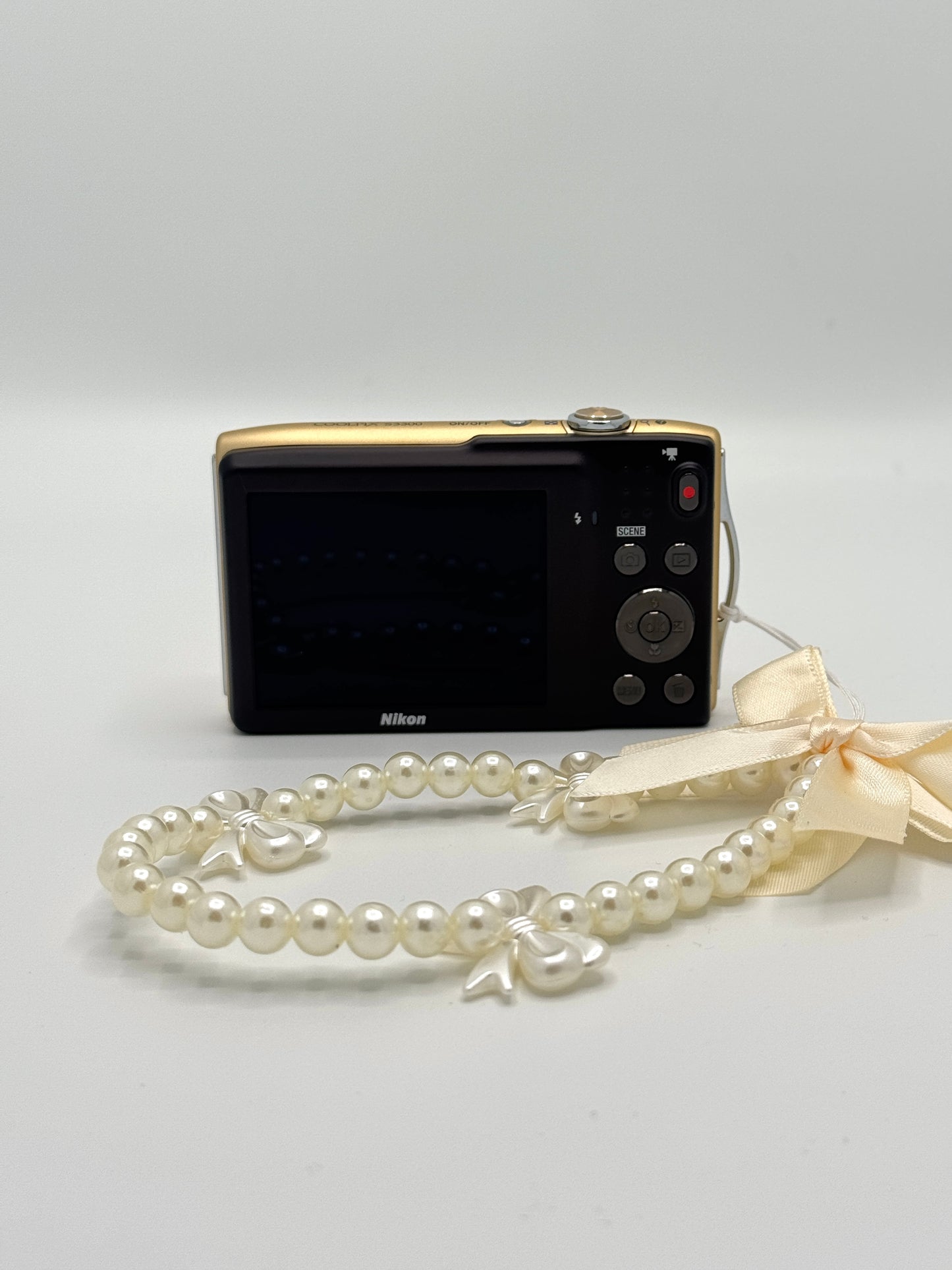 Nikon Coolpix S3300 | Digital Camera