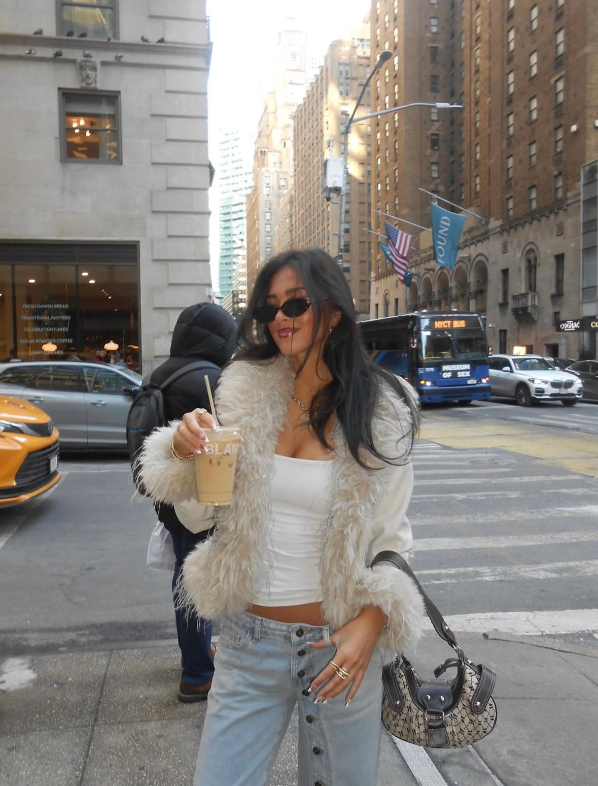 Sony Cybershot DSC-H90 Digital Camera