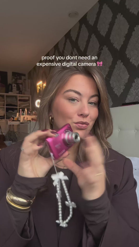 Nikon Coolpix S3300 digital camera